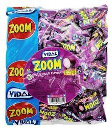 מסטיק זום בטעם תותי פרוטי - 1 קילו כ-110 יחידות. מחיר ליחידה כ-0.37 ש"ח